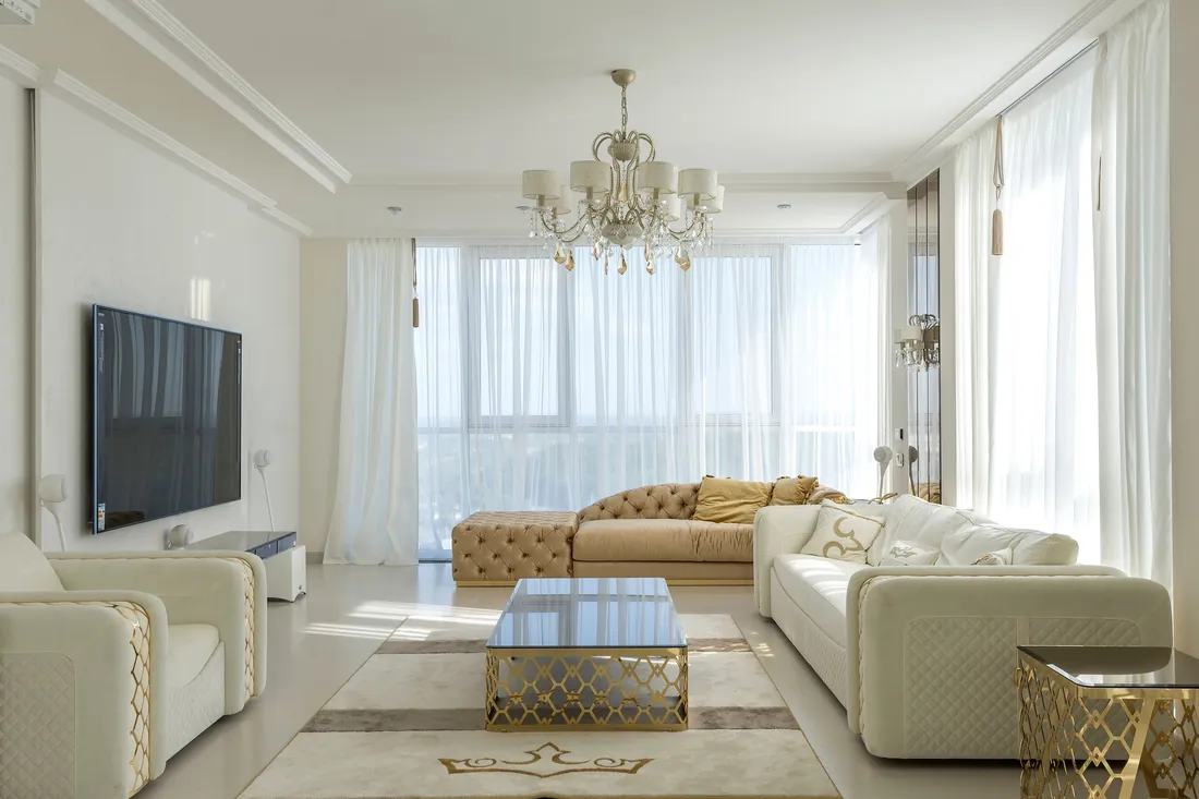 Light, neutral high-end living room, London