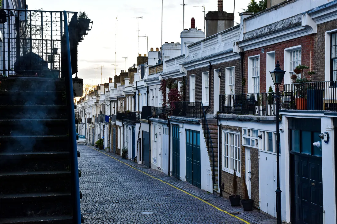 Stuccoed period terrace with sash windows, Notting Hill, London