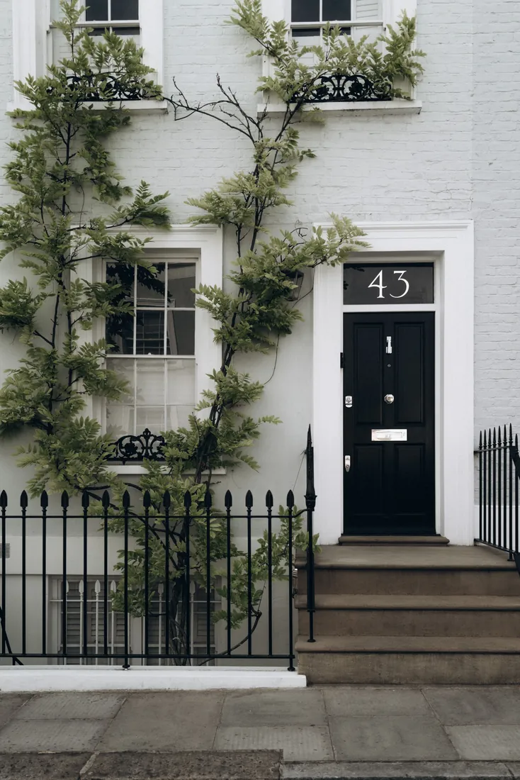 White stucco Victorian terrace, Notting Hill, London