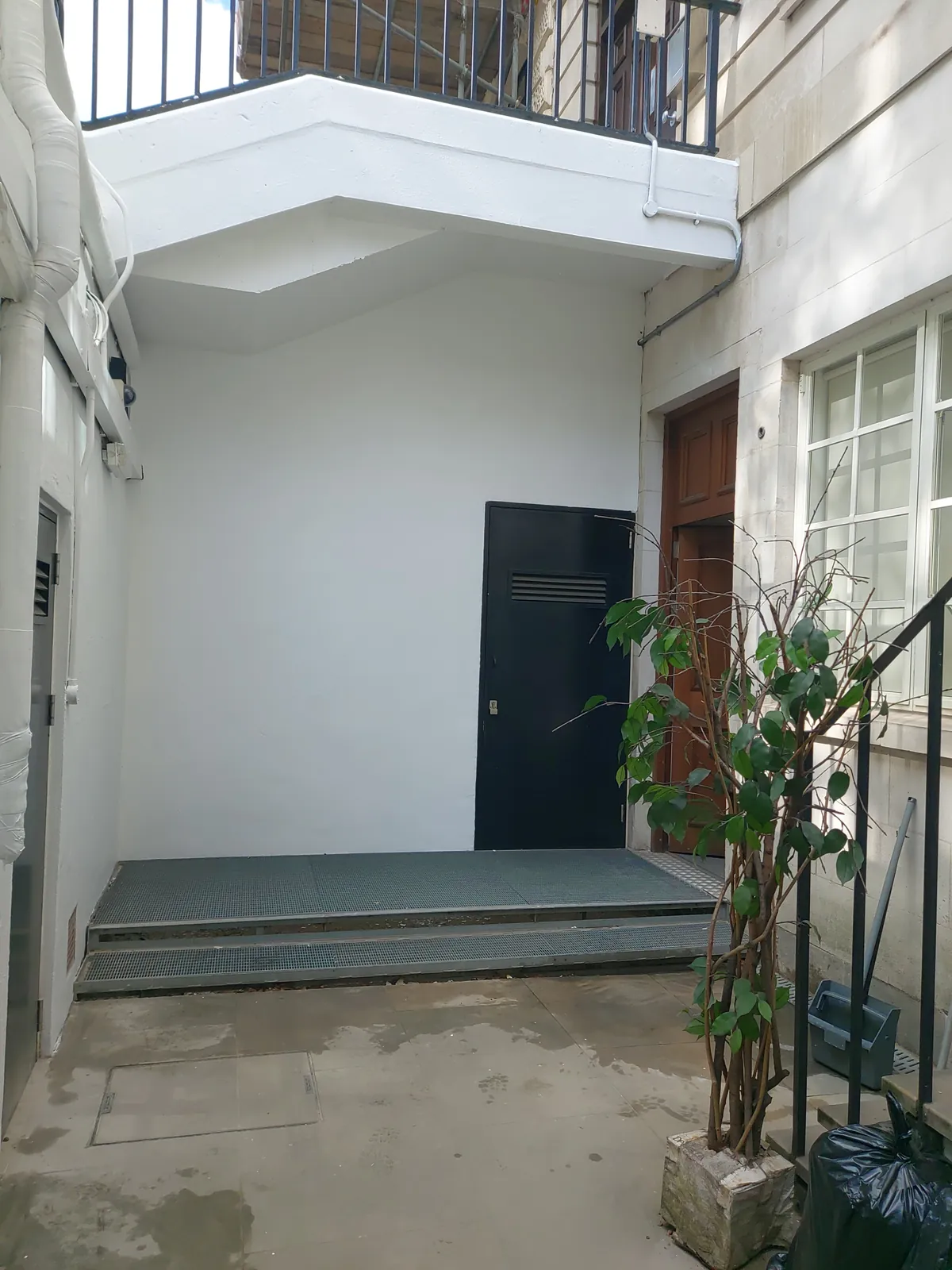Basement lightwell after painting, Marylebone