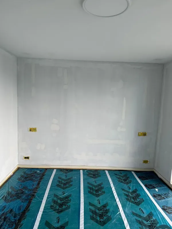 Mist coat on new plaster, Pimlico